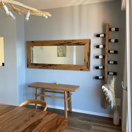 Apartman Oro, 8 *
