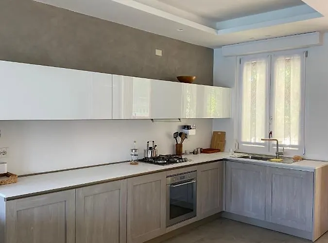 Oro, 8 Daire Bellano